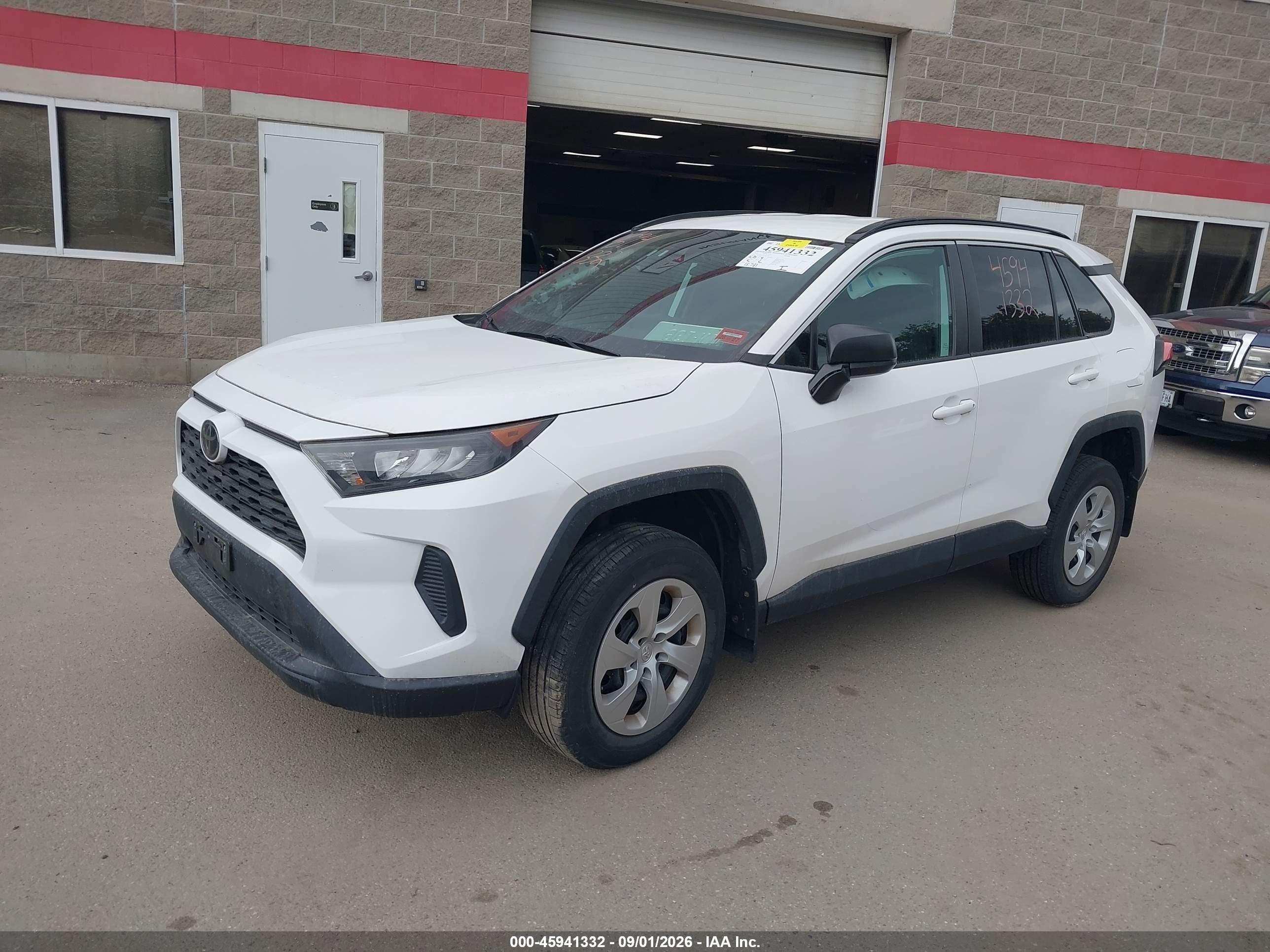 2019 TOYOTA RAV4 LE — I2