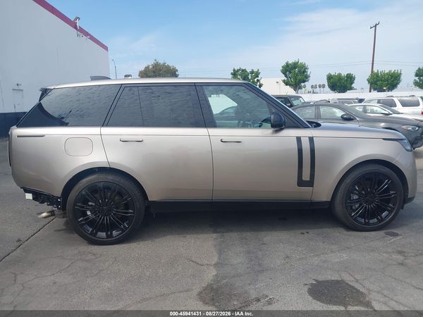 2026 LAND ROVER RANGE ROVER P400 SE