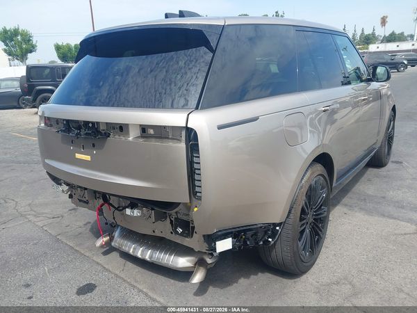 2026 LAND ROVER RANGE ROVER P400 SE