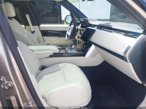 2026 LAND ROVER RANGE ROVER P400 SE