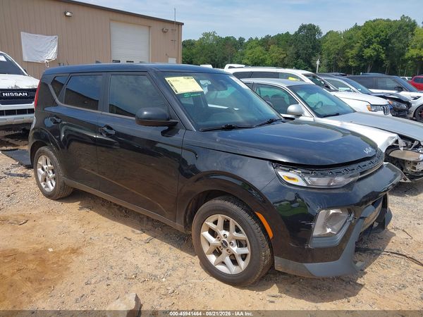 2022 KIA SOUL LX