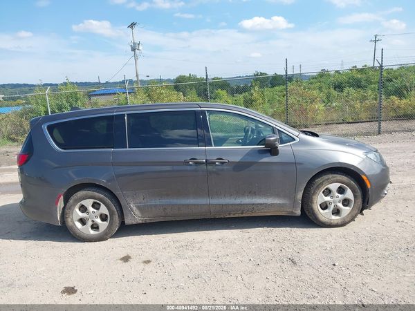 2017 CHRYSLER PACIFICA LX