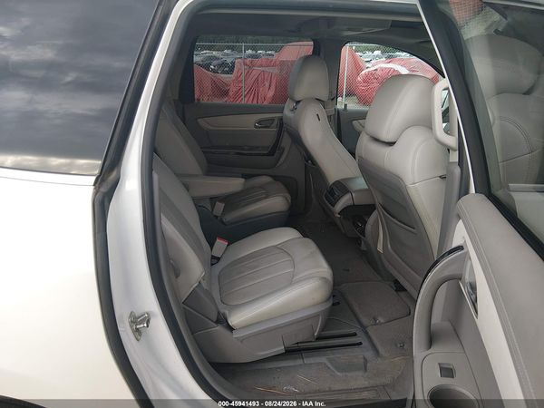 2017 CHEVROLET TRAVERSE PREMIER — I8