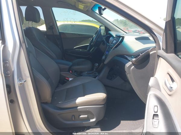 2016 HYUNDAI SANTA FE SE