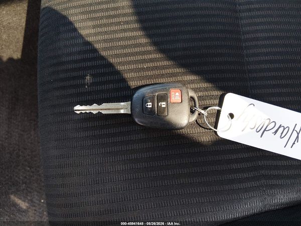 2018 TOYOTA RAV4 LE — I11