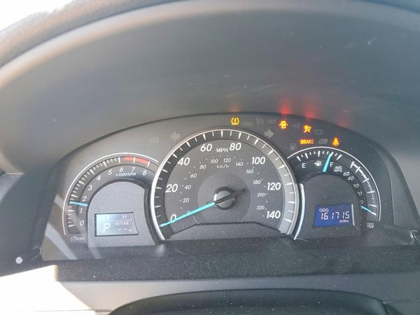 2014 TOYOTA CAMRY