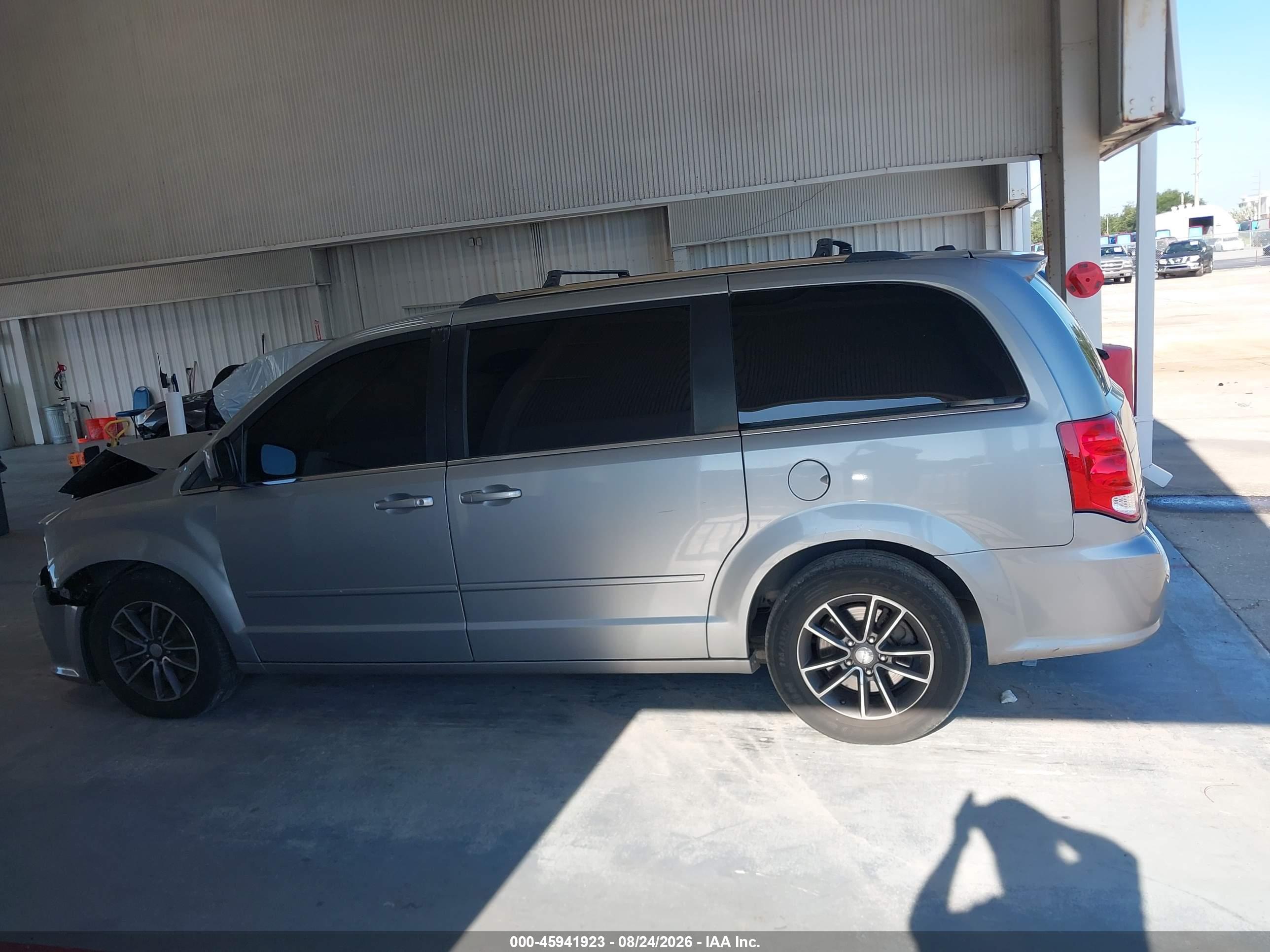 2017 DODGE GRAND CARAVAN SXT
