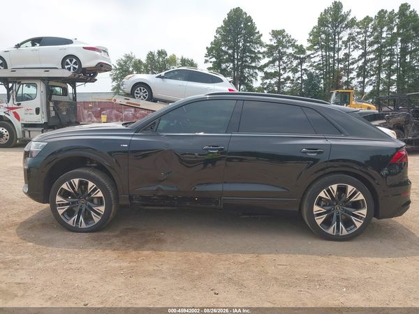 2025 AUDI Q8