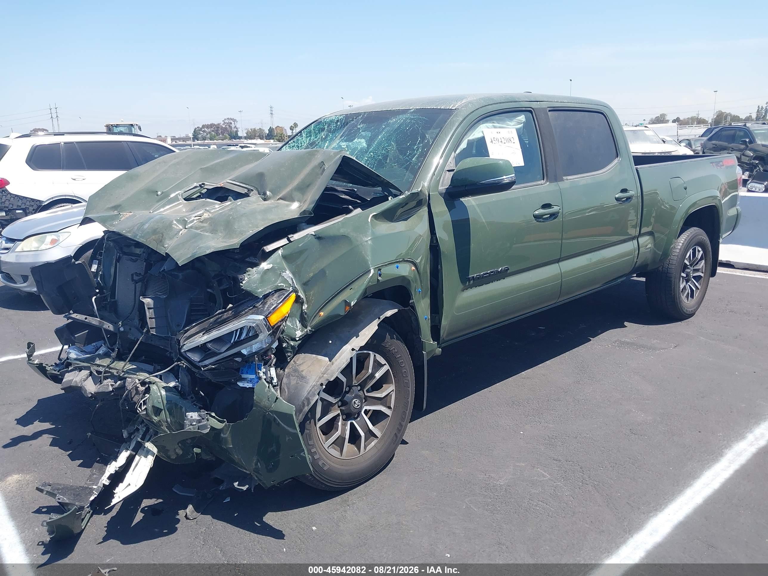 2022 TOYOTA TACOMA TRD SPORT — I2