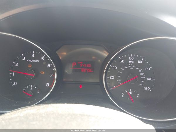 2016 KIA SEDONA LX
