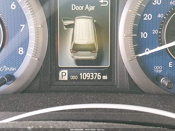 2018 TOYOTA SIENNA LE 8 PASSENGER