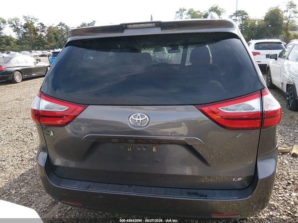 2018 TOYOTA SIENNA LE 8 PASSENGER