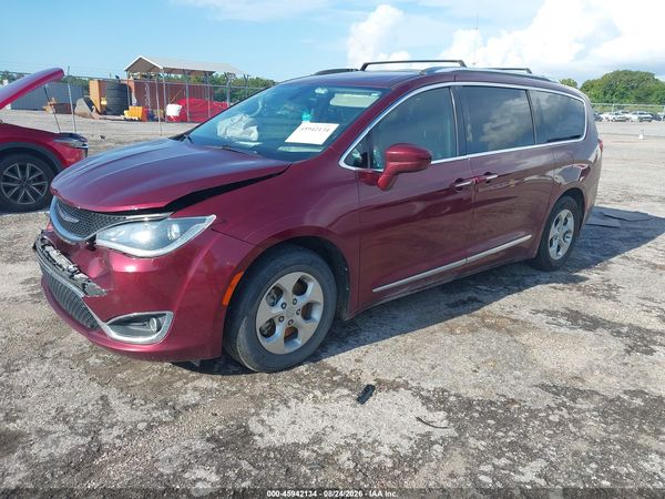 2017 CHRYSLER PACIFICA — I2