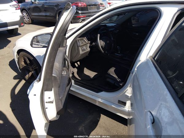 2015 BMW 320I — I5
