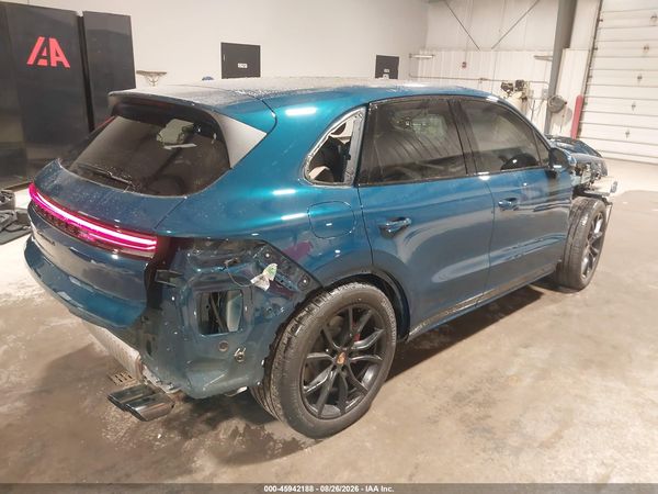 2025 PORSCHE CAYENNE S — I4