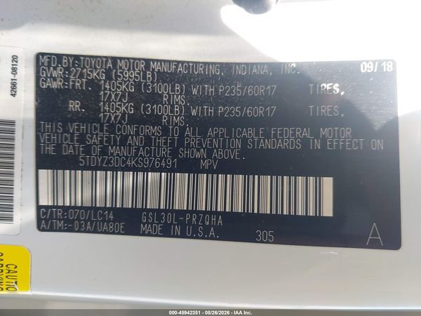 2019 TOYOTA SIENNA XLE 8 PASSENGER — I9