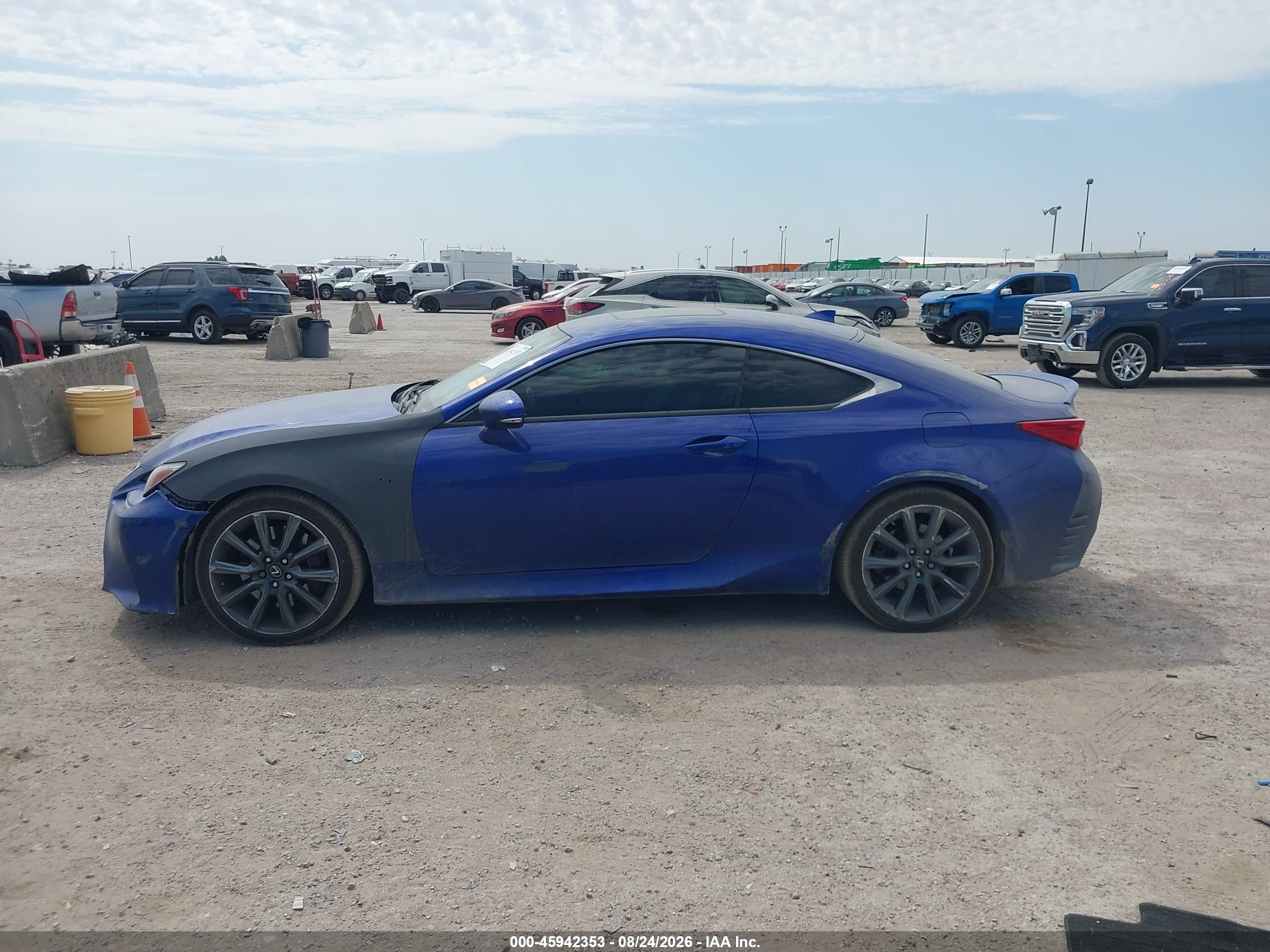 2016 LEXUS RC 200T