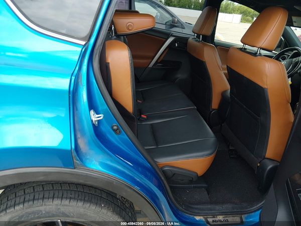 2016 TOYOTA RAV4 SE