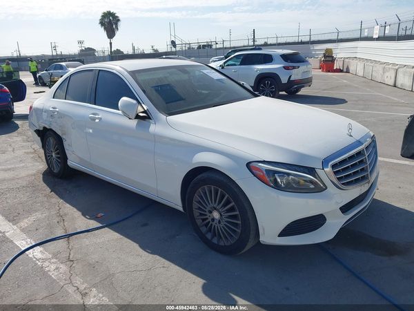 2015 MERCEDES-BENZ C 300 LUXURY 4MATIC