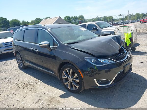 2017 CHRYSLER PACIFICA LIMITED