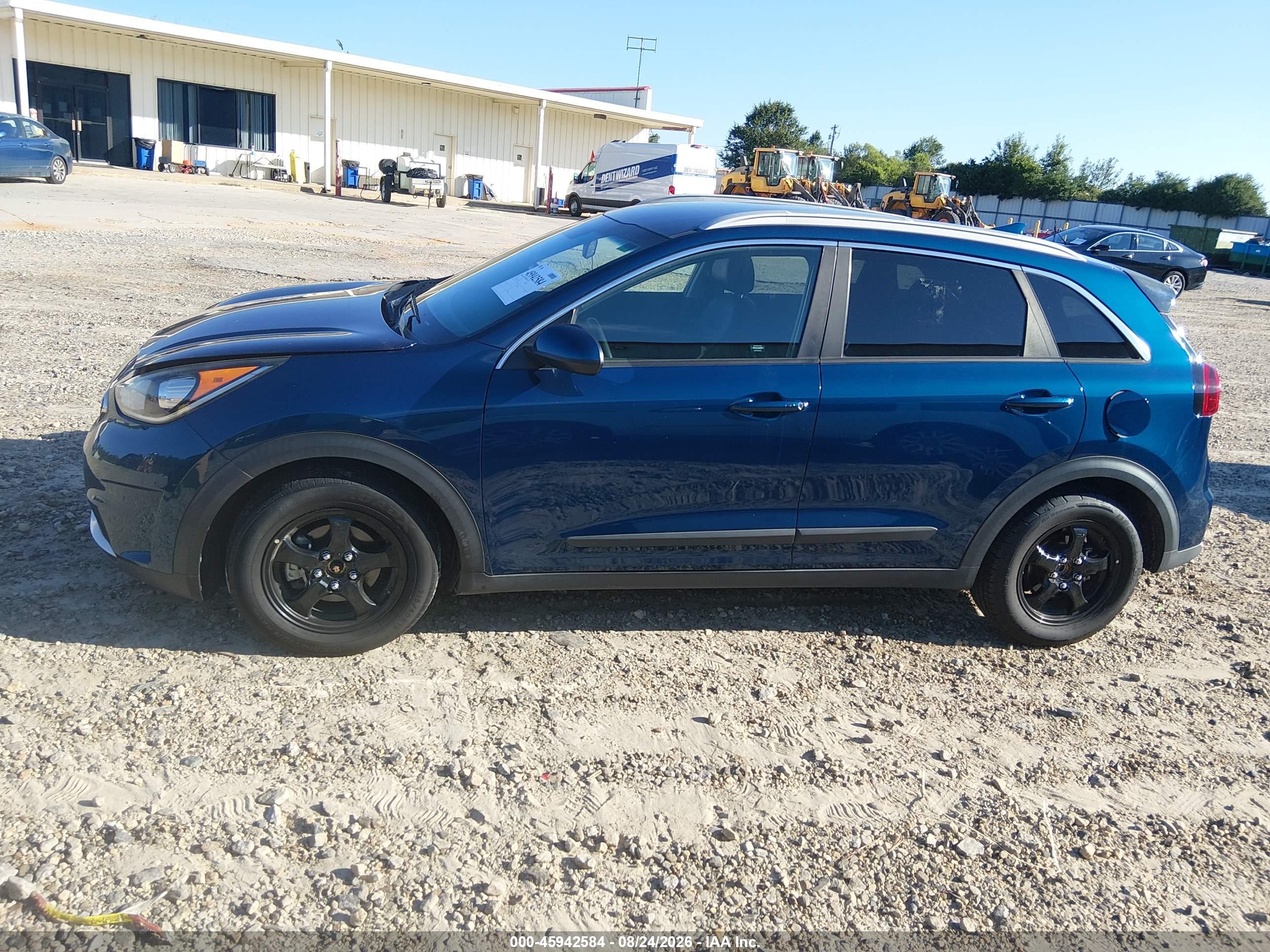 2019 KIA NIRO LX