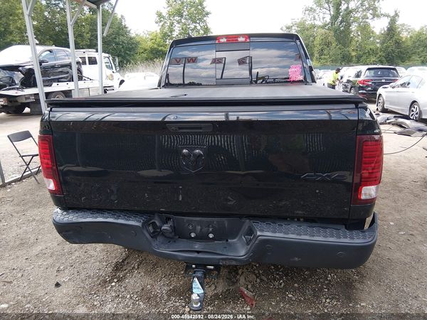 2019 RAM 1500 CLASSIC WARLOCK  4X4 6'4 BOX