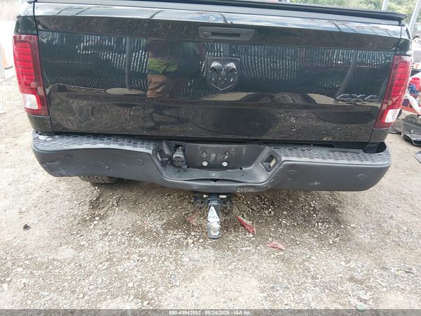 2019 RAM 1500 CLASSIC WARLOCK  4X4 6'4 BOX