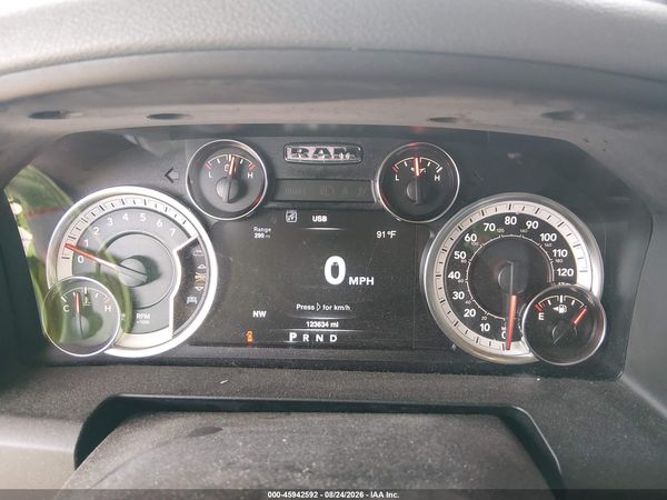 2019 RAM 1500 CLASSIC WARLOCK  4X4 6'4 BOX