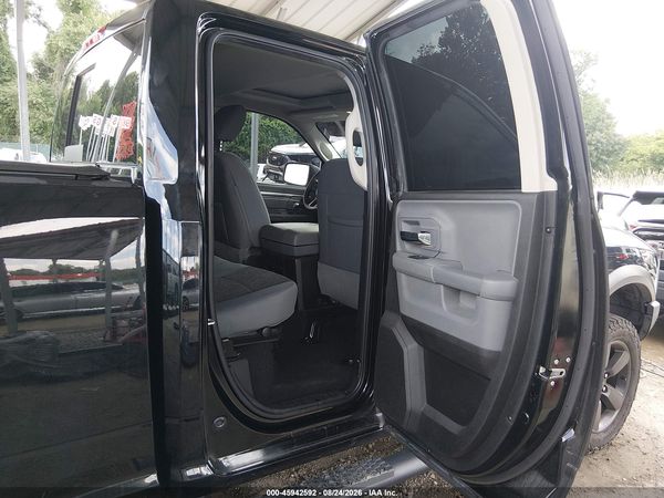 2019 RAM 1500 CLASSIC WARLOCK  4X4 6'4 BOX