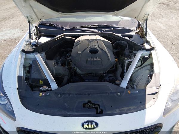 2020 KIA STINGER GT-LINE — I10