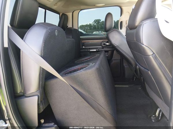 2017 RAM 1500 LARAMIE  4X4 5'7 BOX
