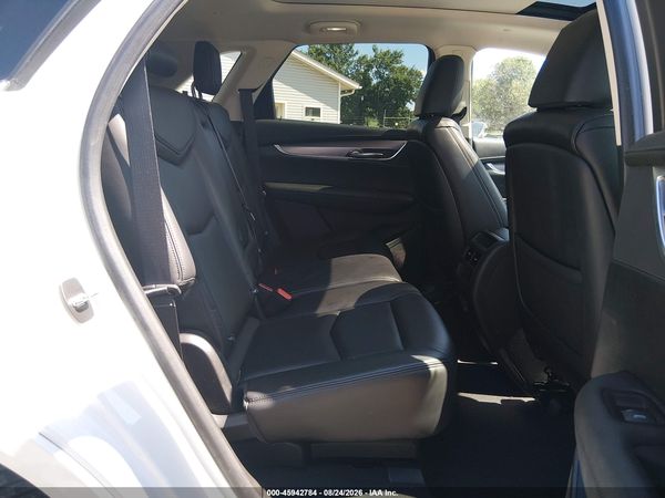 2018 CADILLAC XT5 LUXURY — I8