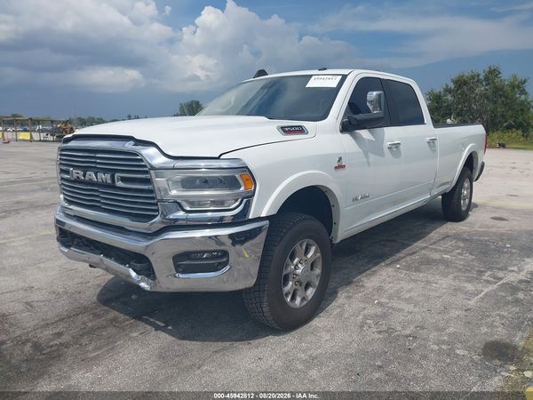 2022 RAM 3500 LARAMIE  4X4 8' BOX