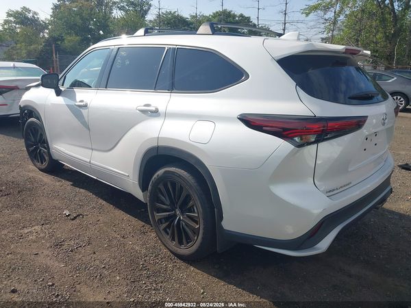 2025 TOYOTA HIGHLANDER XSE — I3