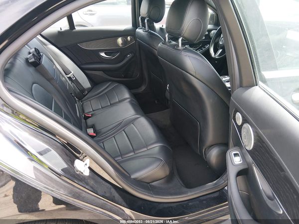 2015 MERCEDES-BENZ C 300 SPORT 4MATIC — I8