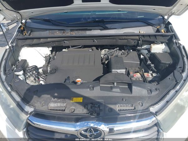 2016 TOYOTA HIGHLANDER LE PLUS V6 — I10