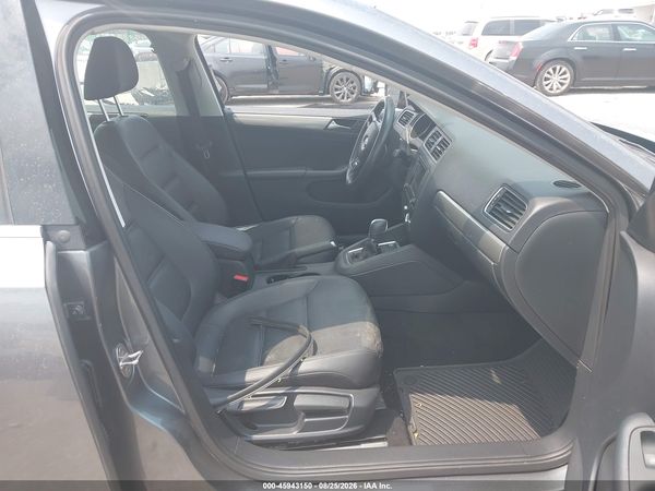 2017 VOLKSWAGEN JETTA 1.4T SE — I5