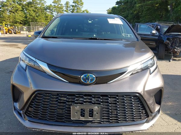 2022 TOYOTA SIENNA XSE — I115