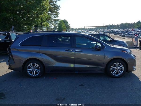 2022 TOYOTA SIENNA XSE — I116