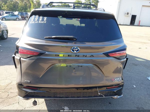 2022 TOYOTA SIENNA XSE — I119