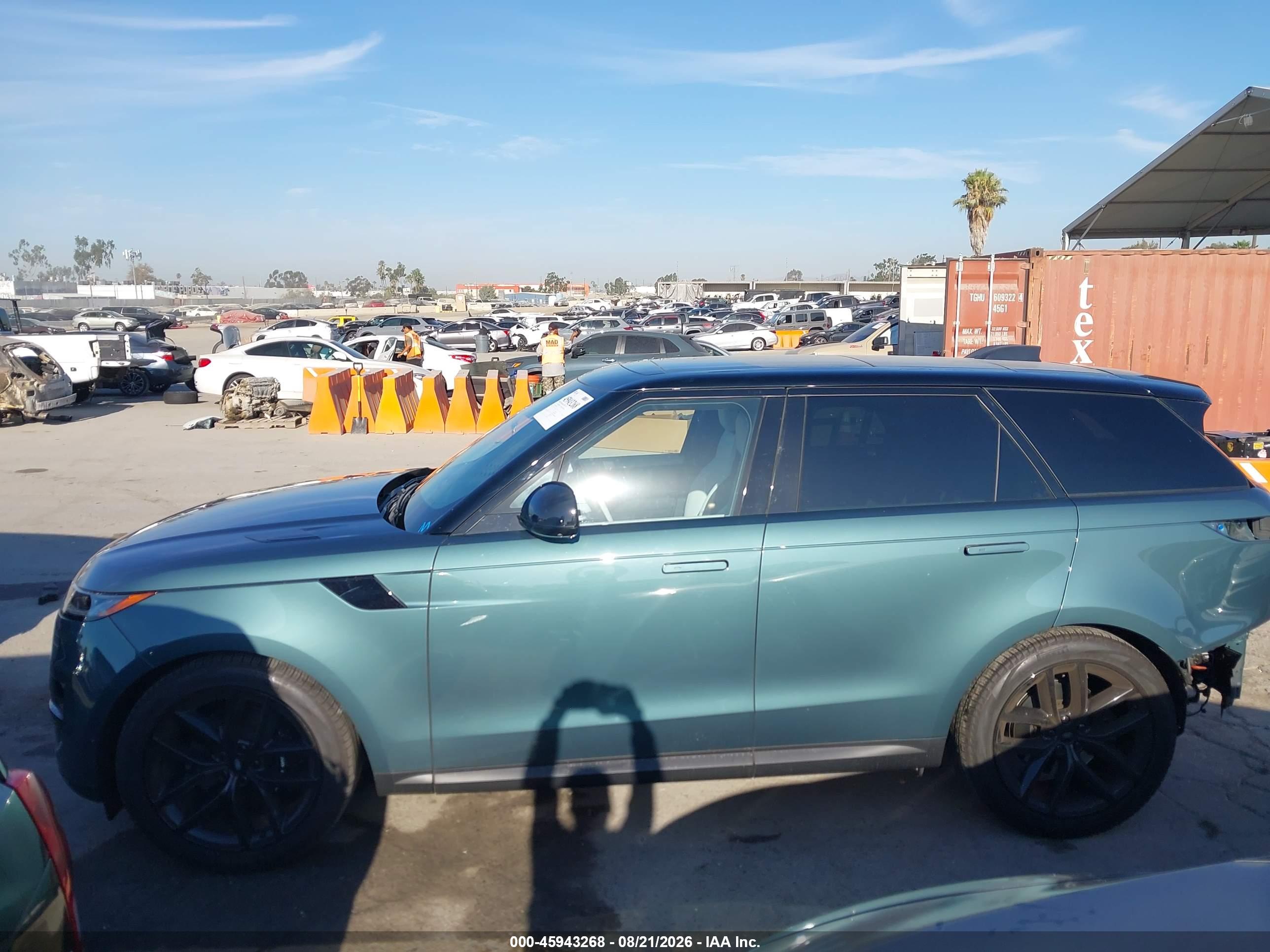 2024 LAND ROVER RANGE ROVER SPORT SE