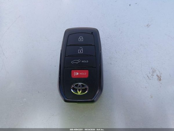 2026 TOYOTA GRAND HIGHLANDER XLE — I11