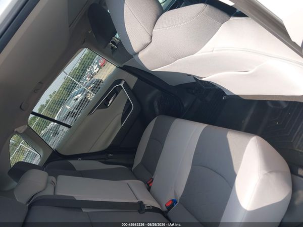 2019 TOYOTA RAV4 XLE — I8