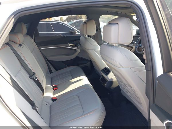 2024 AUDI Q8 E-TRON S LINE PRESTIGE QUATTRO — I8