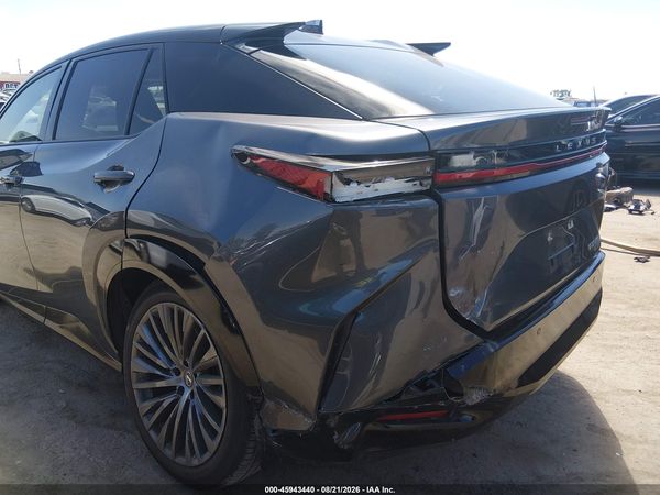 2024 LEXUS RZ 450E LUXURY — I6