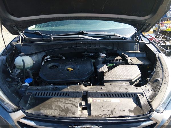 2018 HYUNDAI TUCSON SE — I10