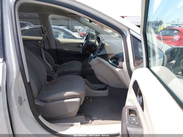 2017 CHRYSLER PACIFICA LX