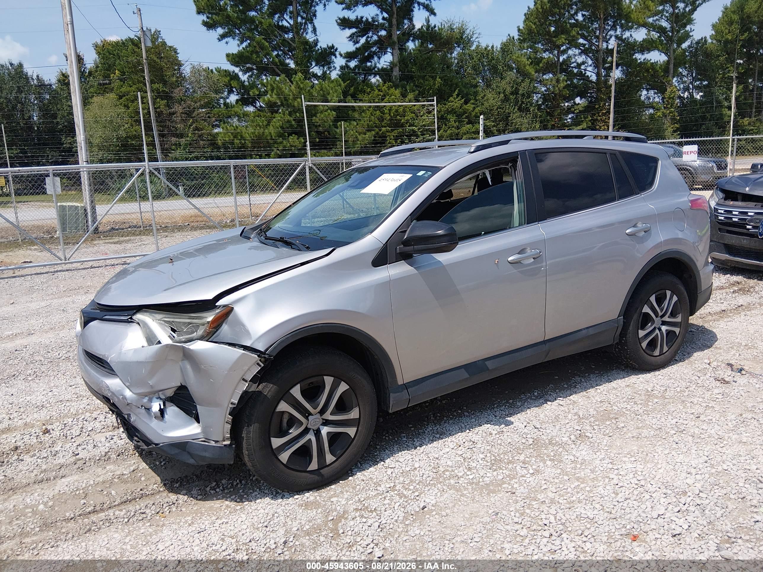 2017 TOYOTA RAV4 LE — I2