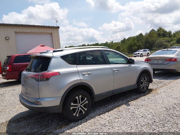 2017 TOYOTA RAV4 — I4