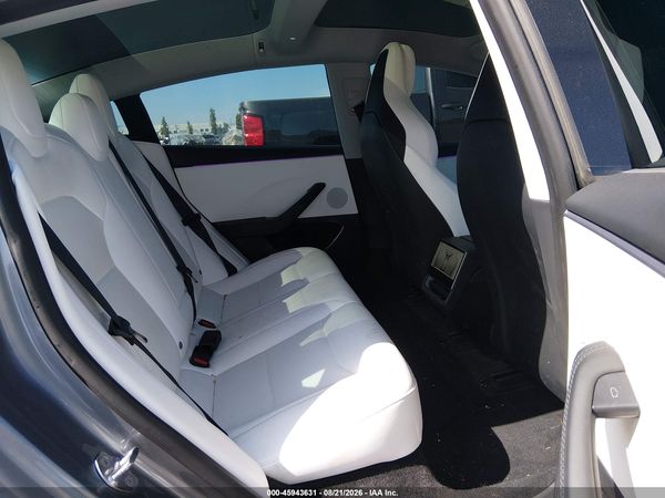 2024 TESLA MODEL 3 — I8